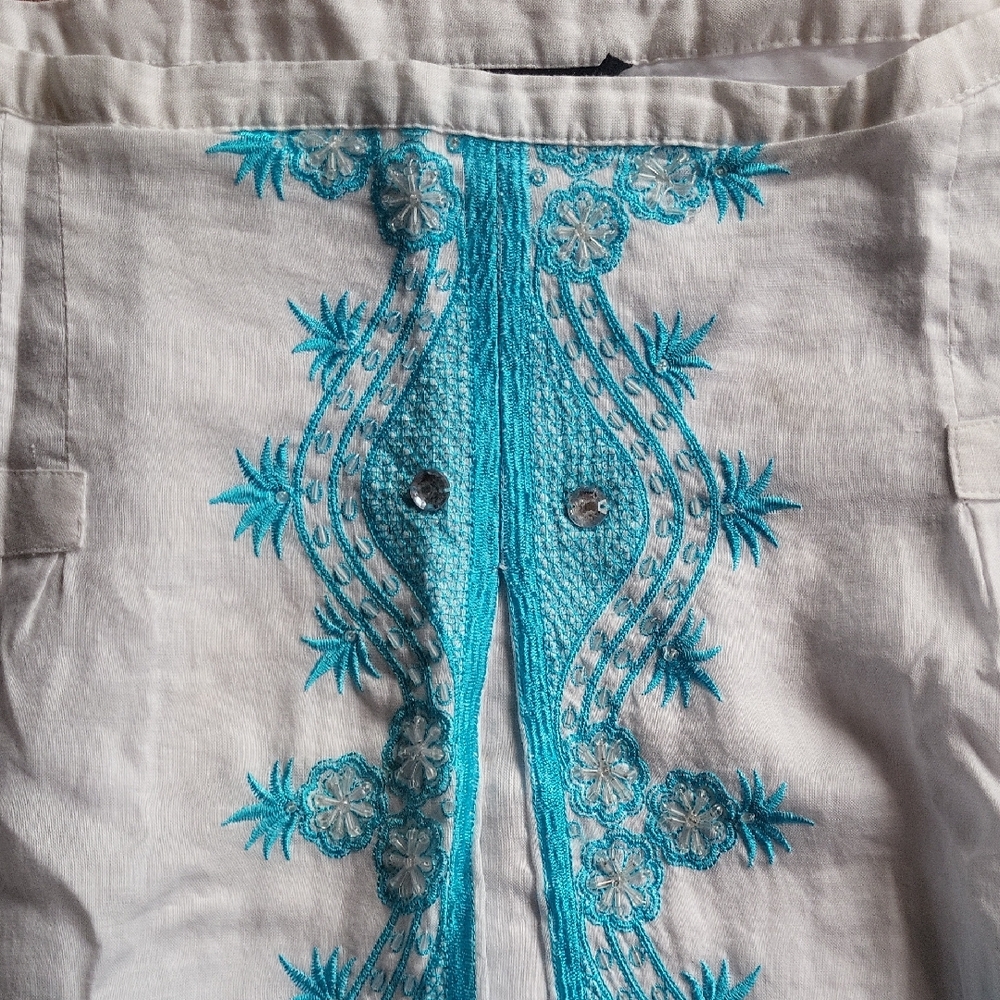 Anne Carson White and Blue Embroidered Pencil Skirt